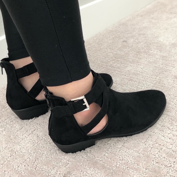 Black Booties - Picture 4 of 4